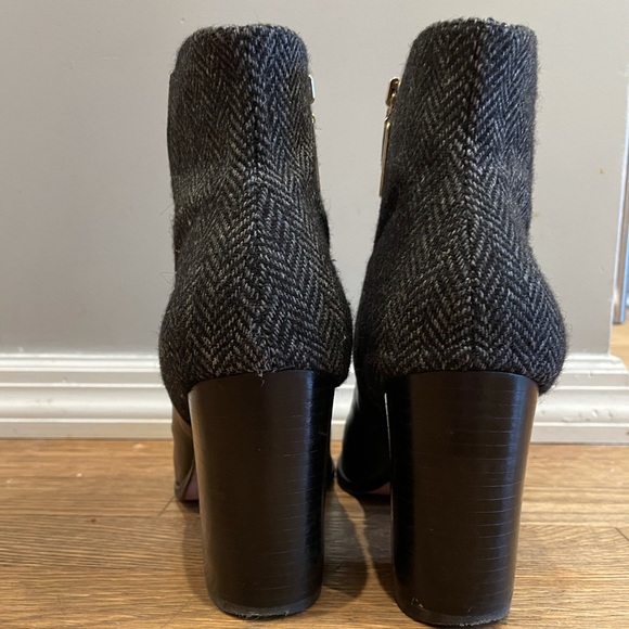 Guilhermina Women’s Black Leather/Wool heeled boots (40EU-9M US) - super chic! - Picture 2 of 7